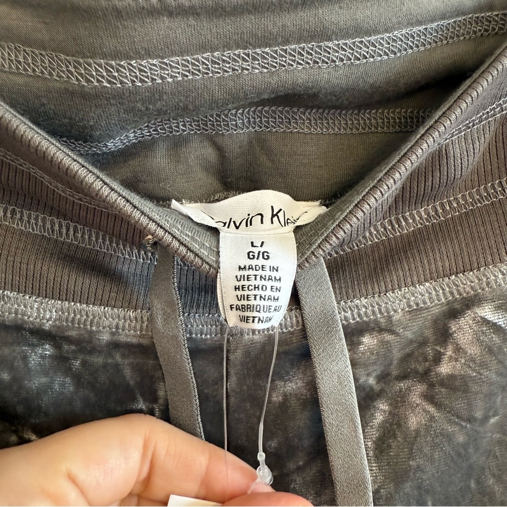 Calvin Klein Women’s Gray Velvet Drawstring Waist Lounge Casual Sweatpants - Picture 8 of 9